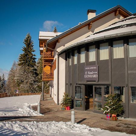 Hotel Leonard Nova Ponente Εξωτερικό φωτογραφία