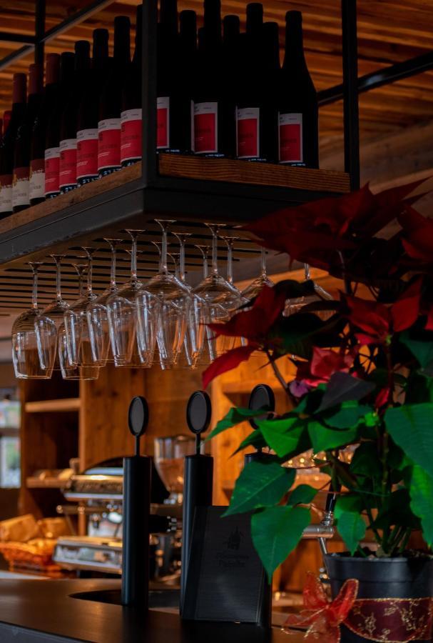 Hotel Leonard Nova Ponente Εξωτερικό φωτογραφία
