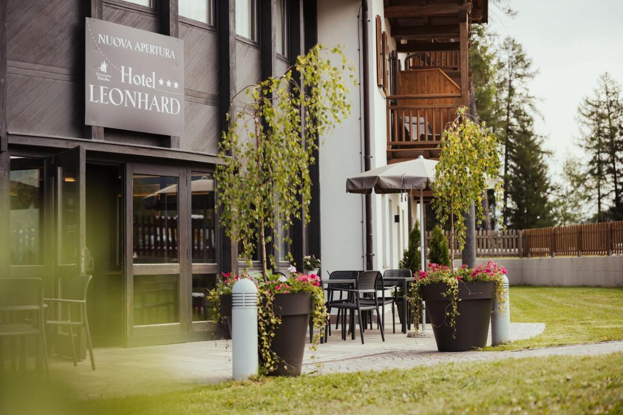 Hotel Leonard Nova Ponente Εξωτερικό φωτογραφία