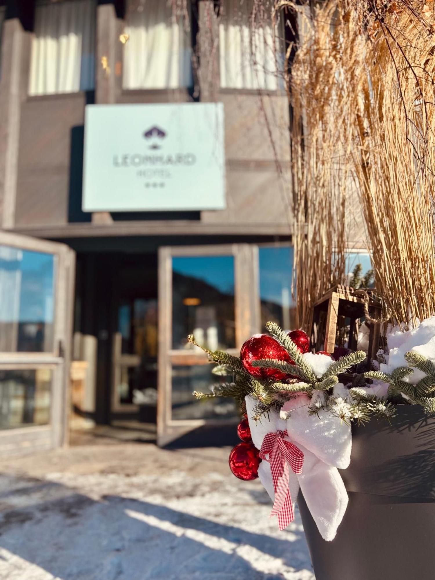 Hotel Leonard Nova Ponente Εξωτερικό φωτογραφία